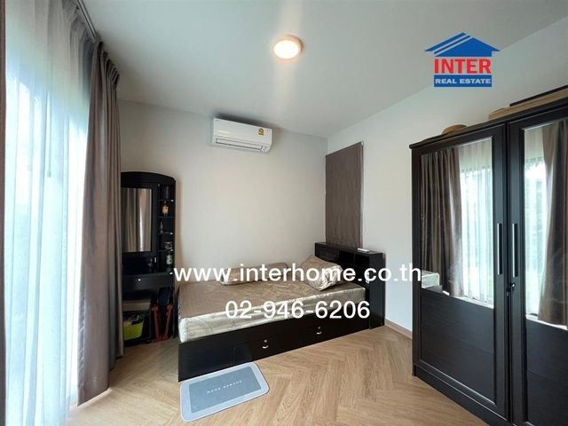 place photo 24