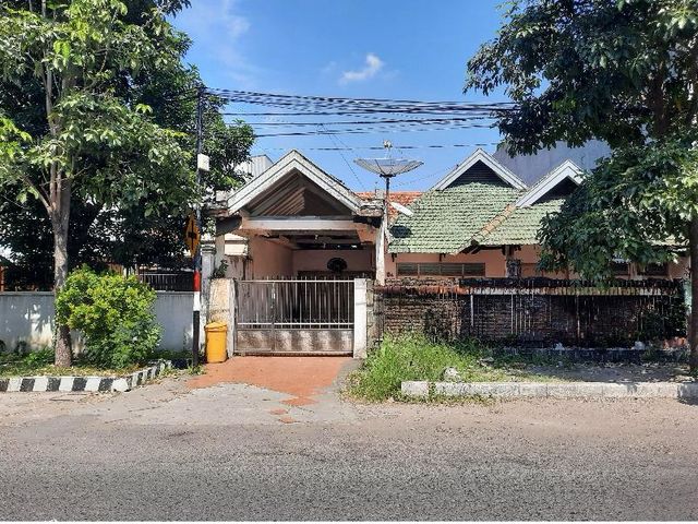 Dijual rumah ANJASMORO tengah kota SURABAYA PUSAT