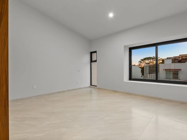 place photo 43