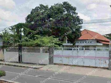 Sapeken, Sumenep - Garasi, Listrik, Fully fenced