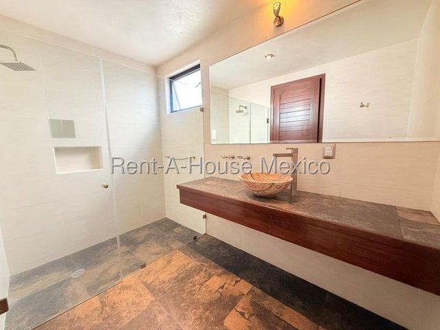 place photo 45
