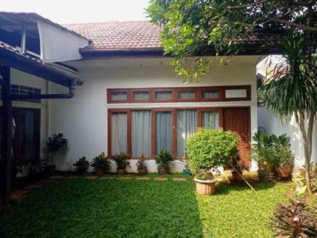 Rumah di Tembusan Batu Pejaten Timur Pasar Minggu