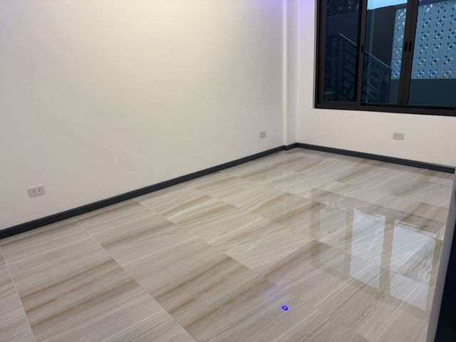 place photo 52