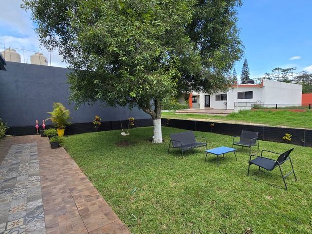 place photo 18