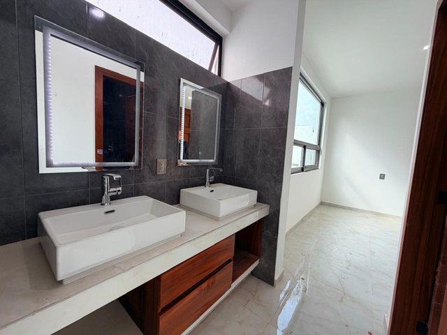 place photo 49