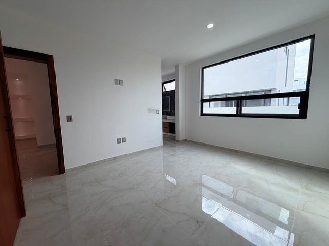 place photo 52