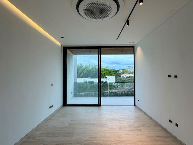 place photo 65