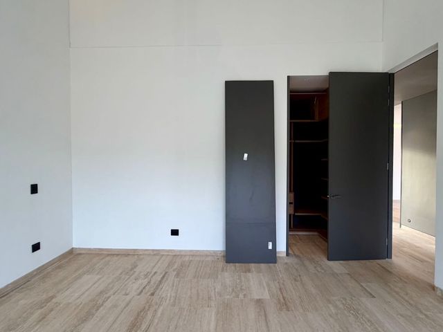 place photo 79