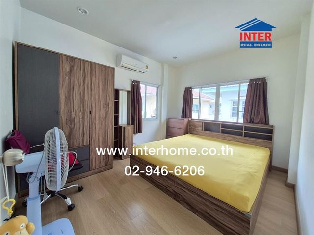 place photo 23