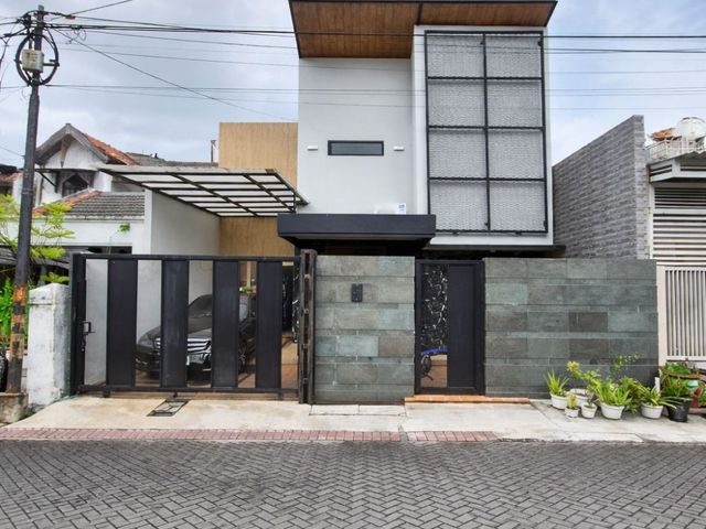Dijual Rumah Minimalis Simpang Darmo Permai Selatan