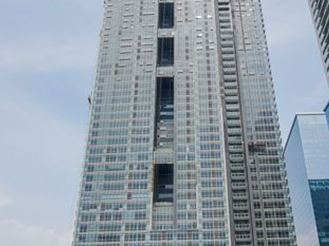 Best Buy!!  Below Market Value!!!  2 Bedroom Condo with 1 Parking Slot For Sale in West Gallery Place, BGC