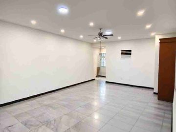 Rumah untuk disewakan di Jakarta Utara