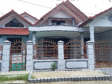 Rumah Sewa Luas di Taman Harapan Baru 243 m² Lingkungan Nyaman Siap Huni 22222WID