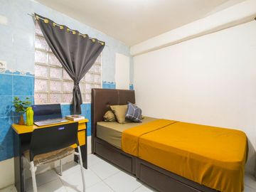 Jakarta Barat, Jakarta Raya - AC, Air, Hot water