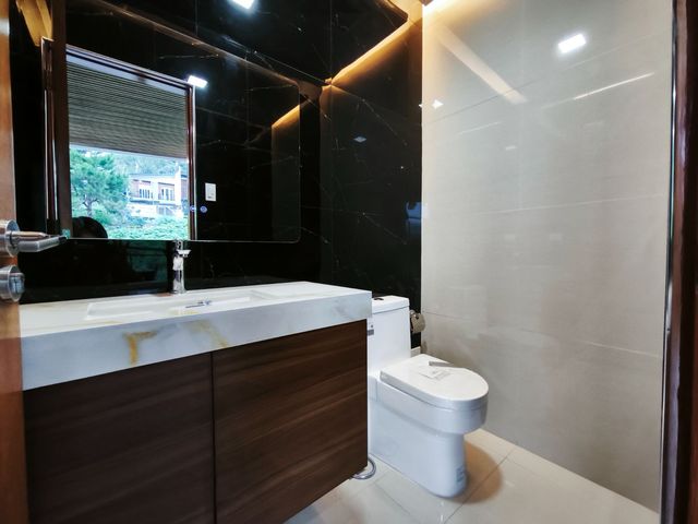 place photo 49