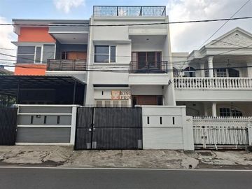 Jakarta Barat, Jakarta Raya - AC, Air, Hot water