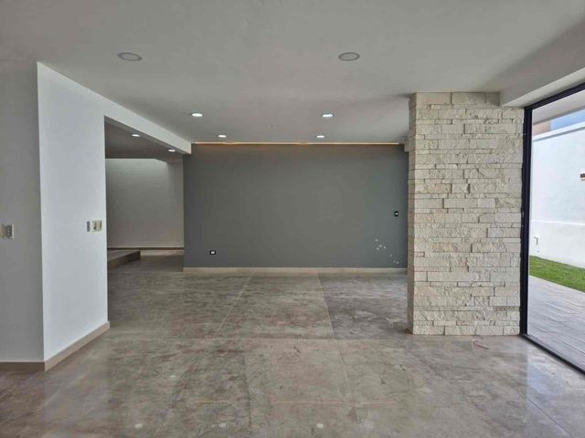 place photo 48