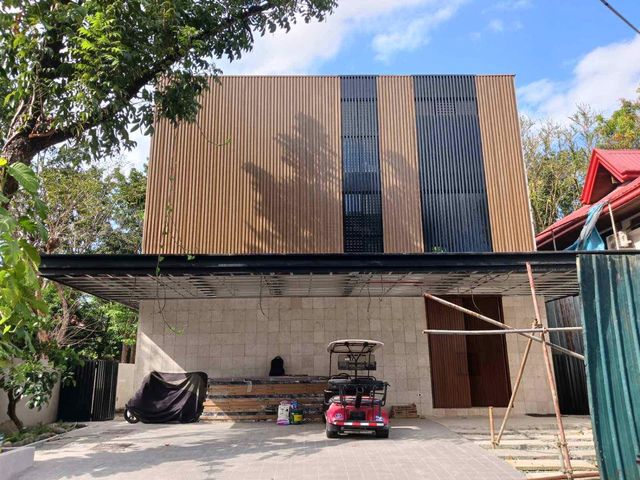 Barrington Place 4BR House & Lot in Sta. Cruz Rizal l For Sale
