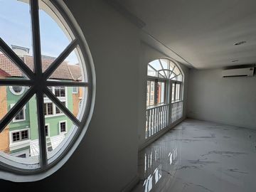 place photo 52
