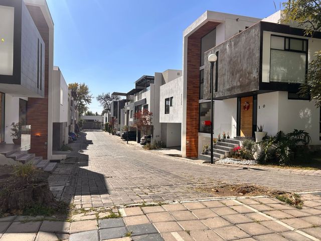 place photo 70