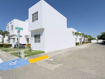 place photo 23