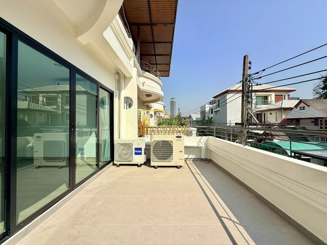 place photo 44
