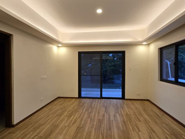 place photo 52