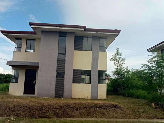 house and lot in nuvali three bedroom