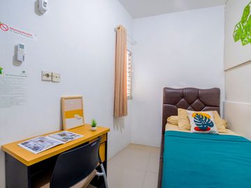 Jakarta Barat, Jakarta Raya - AC, Air, Hot water