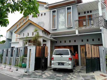 Jawa, PIDIE, Aceh, Indonesia - Garasi