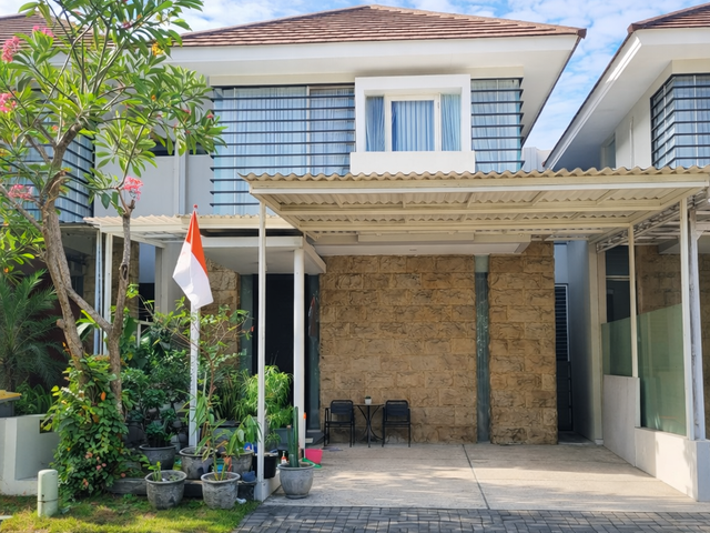 Dijual Rumah Terawat 2 lantai Semi Furnished Citra Garden Sidoarjo Kota dekat Exit tol Sidoarjo dan RS Delta Surya