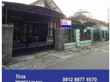 Jual Rumah Tengah Kota Solo Mangkubumen