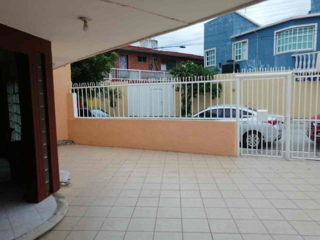 place photo 23