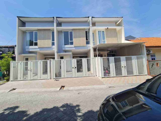 dijual rumah new Gress di Rungkut menanggal