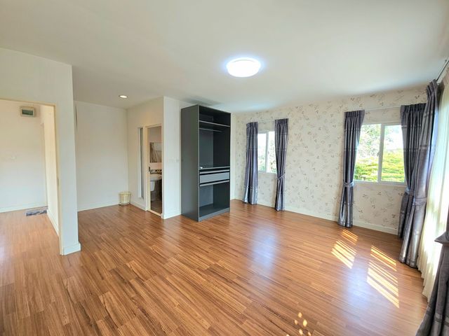 place photo 49