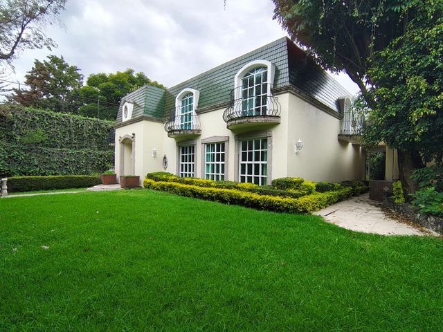 Hermosa casa en Jardines del Pedregal