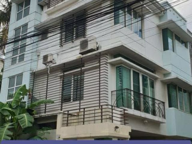 FOR SALE - 3-STOREY TOWNHOUSE - LITTLE BAGUIO SAN JUAN