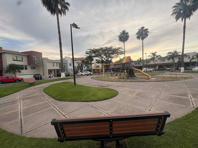 place photo 24