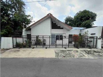 Rumah Disewakan di Tipes - Garasi