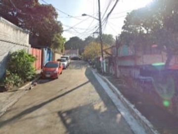 FOR SALE - Lot with Old House in Roxas District, Quezon City