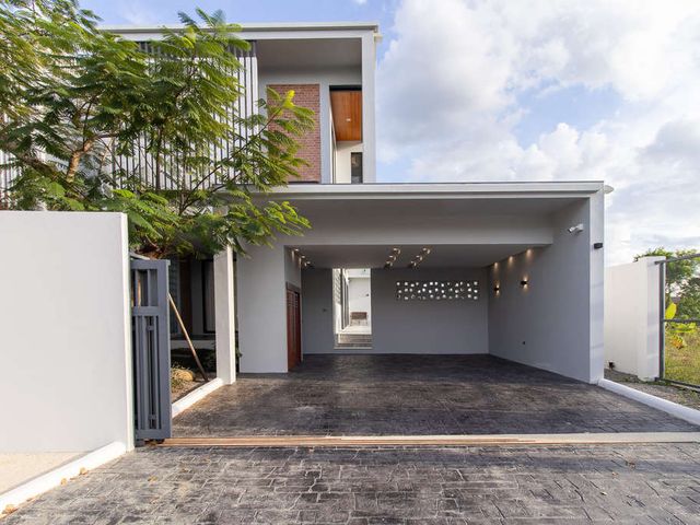 place photo 44