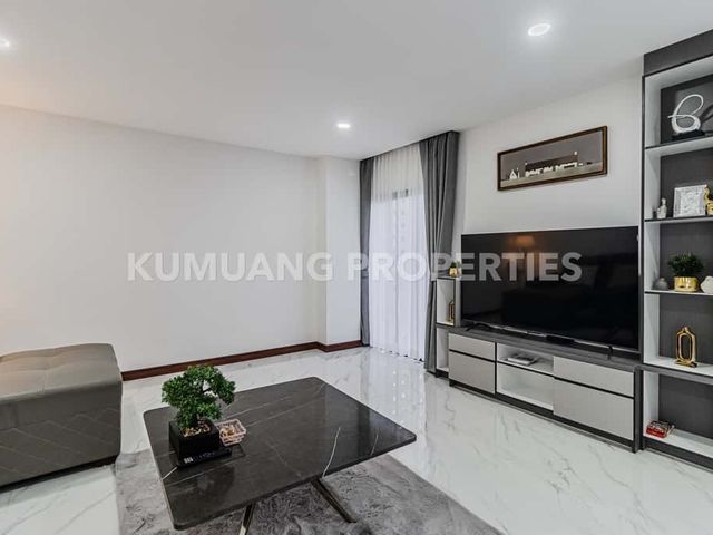 place photo 56