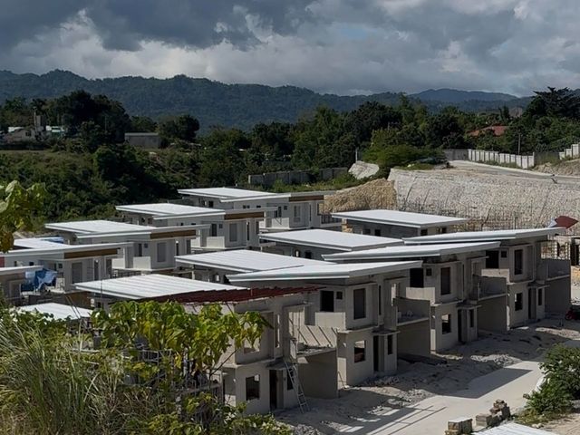 Velmiro Heights- Consolacion - Jiru - 2 Storey Duplex