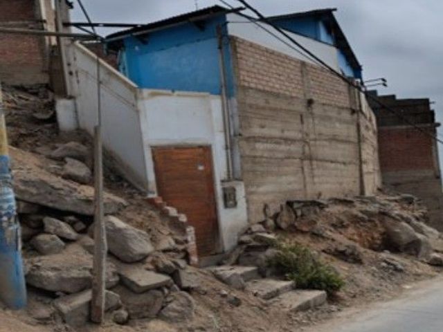 REMATO INMUEBLE MZ. LL10 LOTE 4, A. H. AÑO NUEVO-COMAS