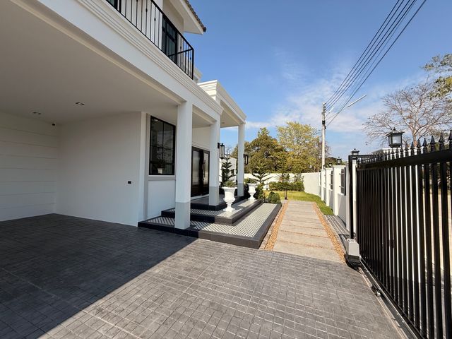 place photo 68