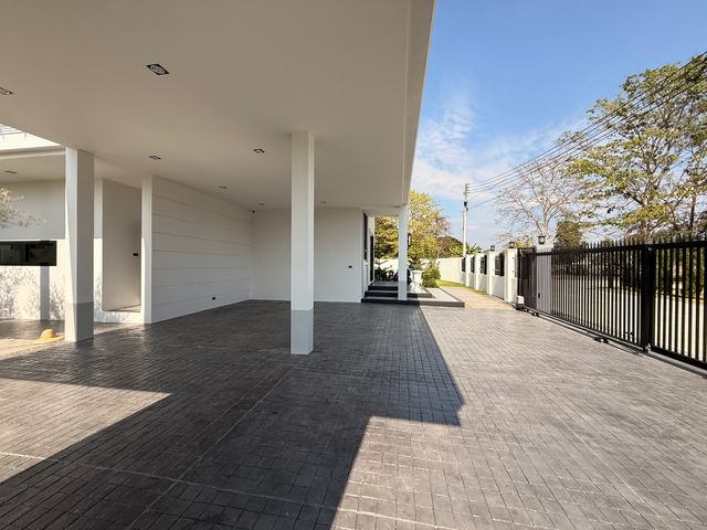 place photo 69