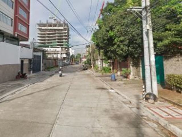 FOR SALE - Old House in Santo Domingo, Quezon City