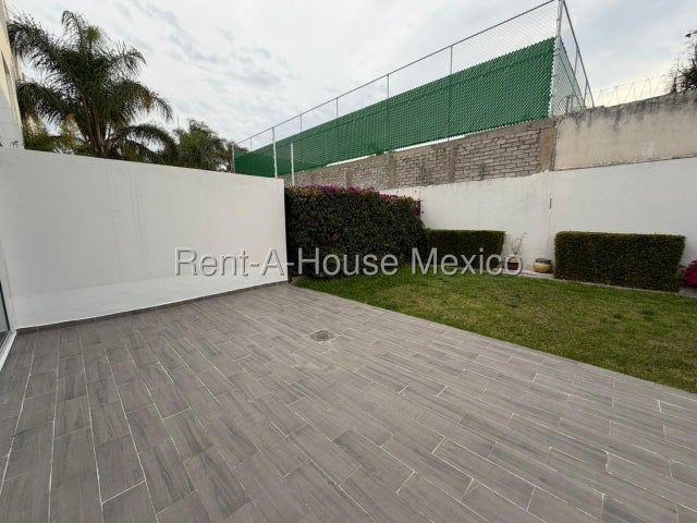 place photo 26