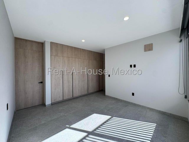 place photo 65