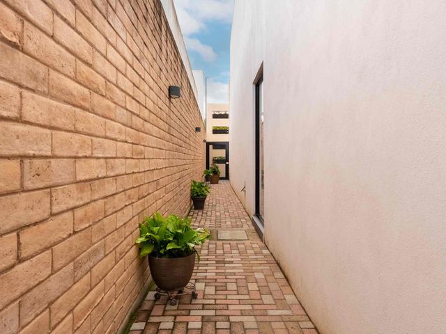 place photo 32